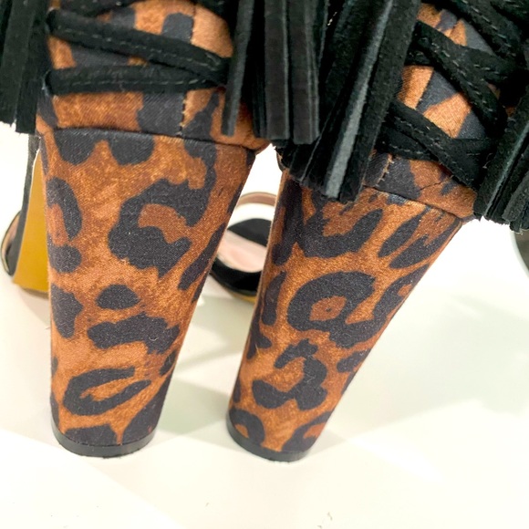 Betsey Johnson Leopard Print Cocktail Date Night Strappy Event Heels Sz 6.5 EUC - Picture 5 of 16